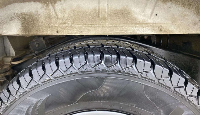 2020 Mahindra Bolero POWER PLUS ZLX, Diesel, Manual, 64,873 km, Left Rear Tyre Tread
