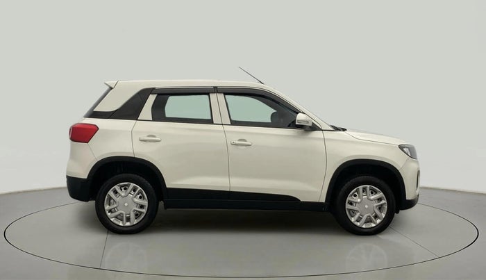 2022 Maruti Vitara Brezza LXI, Petrol, Manual, 71,081 km, Right Side View