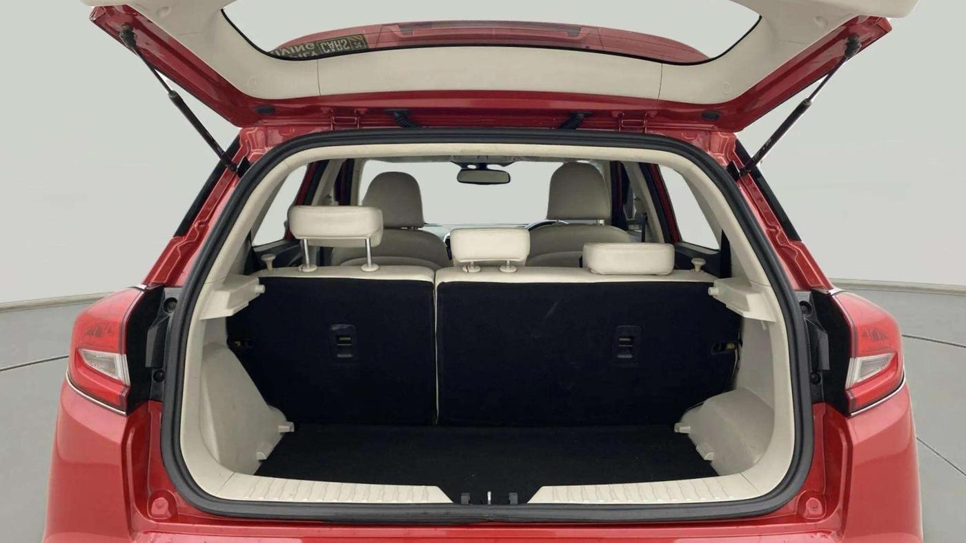 2021 Mahindra XUV300 W8 (O) 1.2 PETROL AMT, Petrol, Automatic, 65,691 km, Boot Open Zoomed View