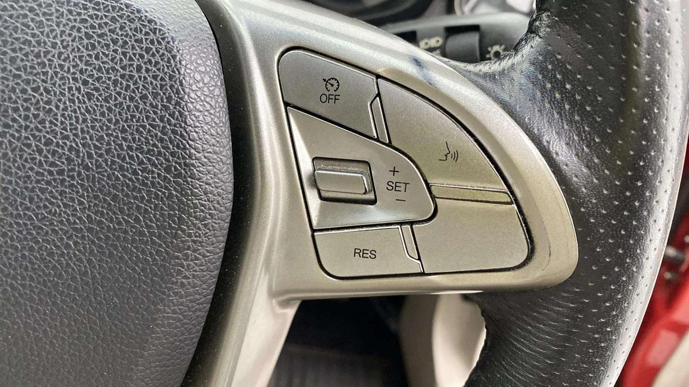 2021 Mahindra XUV300 W8 (O) 1.2 PETROL AMT, Petrol, Automatic, 65,691 km, Adaptive Cruise Control