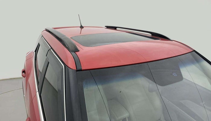 2021 Mahindra XUV300 W8 (O) 1.2 PETROL AMT, Petrol, Automatic, 65,595 km, Roof