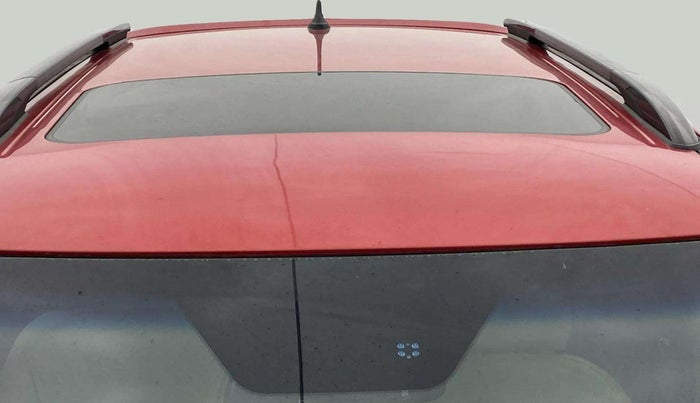 2021 Mahindra XUV300 W8 (O) 1.2 PETROL AMT, Petrol, Automatic, 65,595 km, Moonroof/ Sunroof