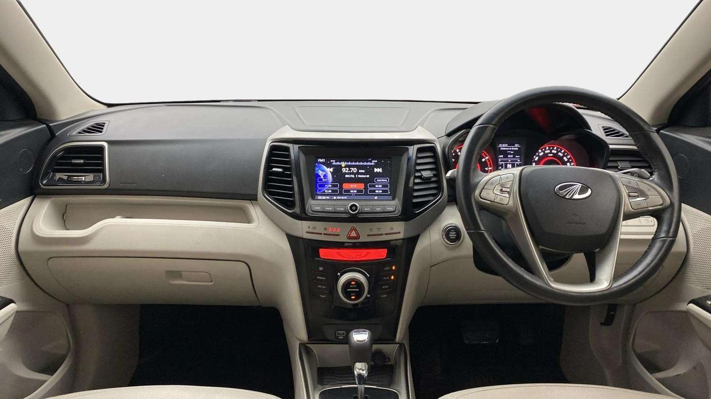 2021 Mahindra XUV300 W8 (O) 1.2 PETROL AMT, Petrol, Automatic, 65,691 km, Dashboard