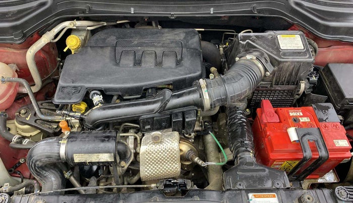 2021 Mahindra XUV300 W8 (O) 1.2 PETROL AMT, Petrol, Automatic, 65,595 km, Engine View
