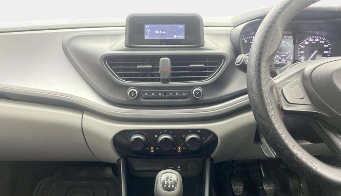 2020 Tata ALTROZ XE PETROL, Petrol, Manual, 30,775 km, Air Conditioner