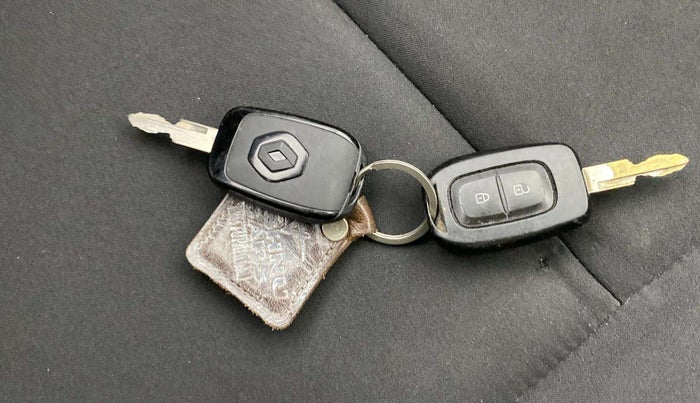 2021 Renault Kwid RXL, Petrol, Manual, 57,878 km, Key Close Up