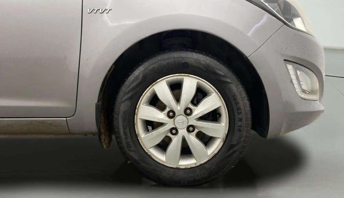 2013 Hyundai i20 SPORTZ 1.2, Petrol, Manual, 82,138 km, Right Front Wheel