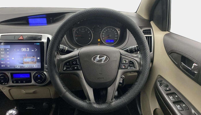 2013 Hyundai i20 SPORTZ 1.2, Petrol, Manual, 82,138 km, Steering Wheel Close Up