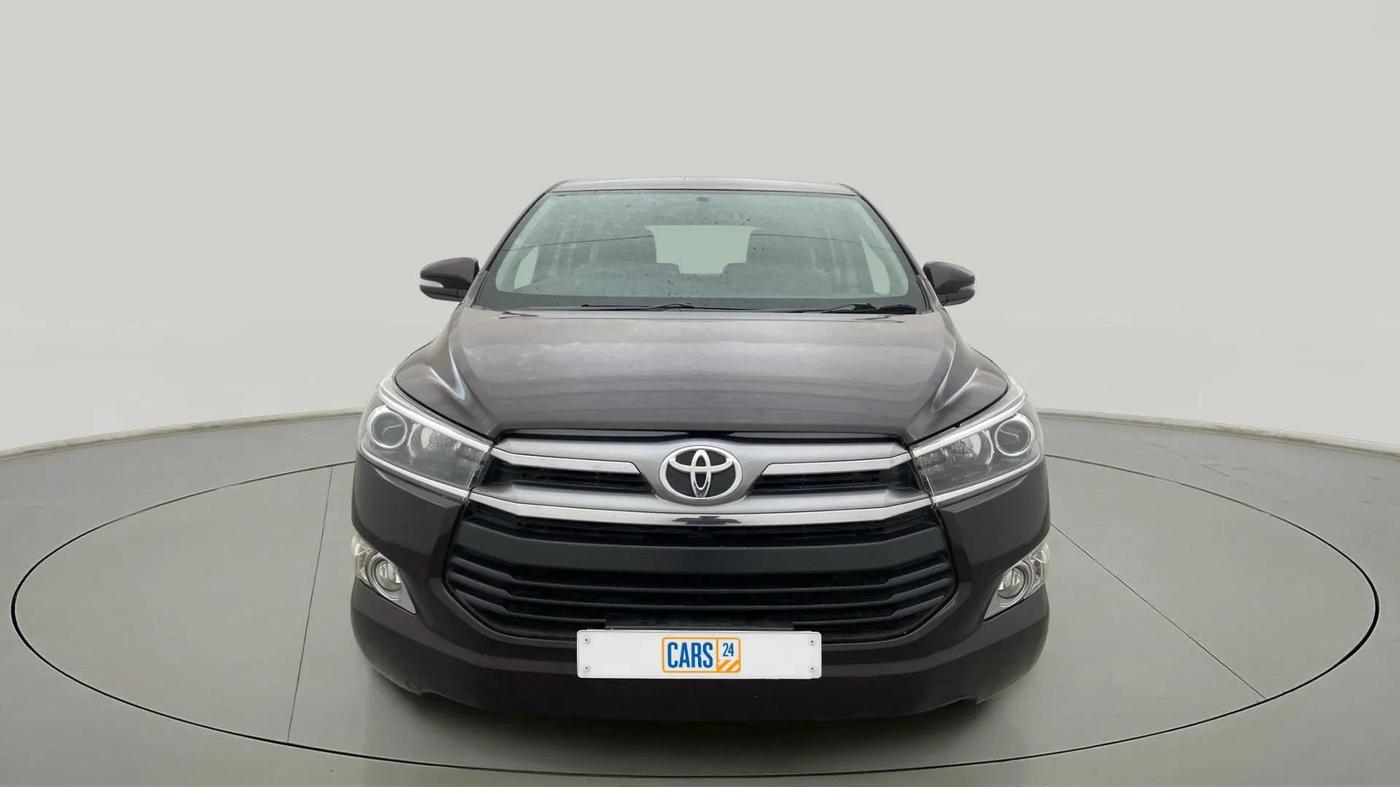 2017 Toyota Innova Crysta 2.4 VX 7 STR, Diesel, Manual, 1,25,031 km, Front