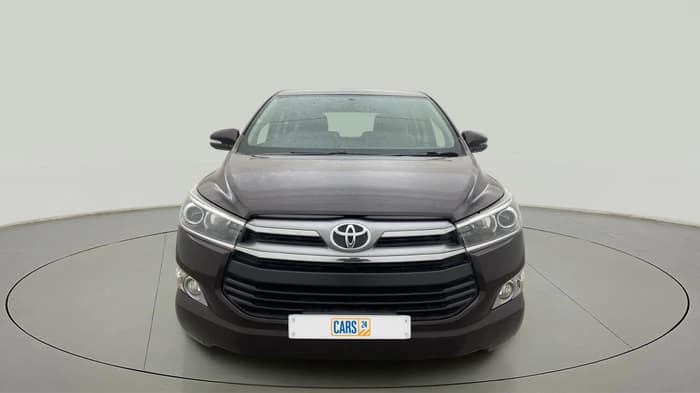 2017 Toyota Innova Crysta 2.4 VX 7 STR, Diesel, Manual, 1,25,031 km, Front