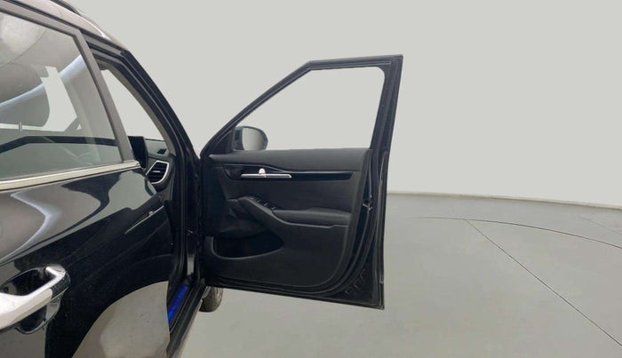 2021 KIA SELTOS HTX ANNIVERSARY EDITION 1.5 PETROL, Petrol, Manual, 38,842 km, RHS Front Door