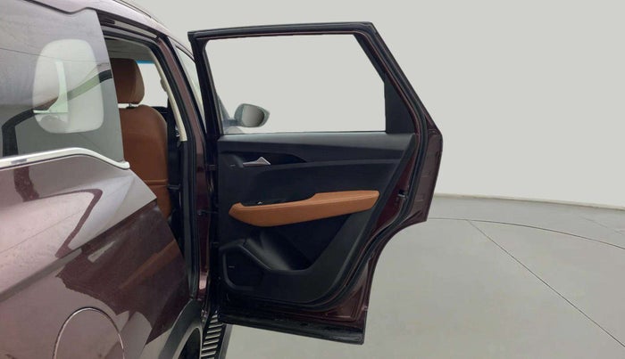 2020 MG HECTOR PLUS SHARP 1.5 PETROL TURBO HYBRID MT 6-STR, Petrol, Manual, 22,048 km, RHS Rear Door
