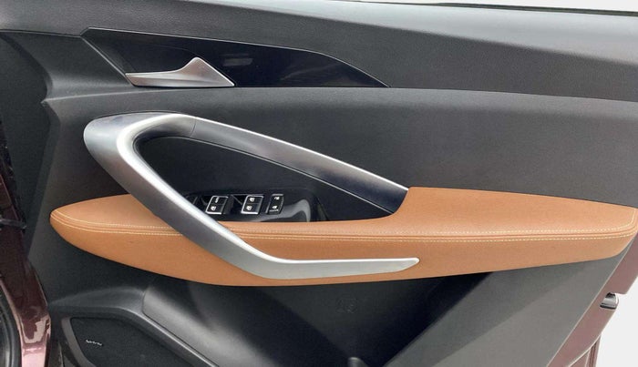 2020 MG HECTOR PLUS SHARP 1.5 PETROL TURBO HYBRID MT 6-STR, Petrol, Manual, 22,048 km, Driver Side Door Panels Control