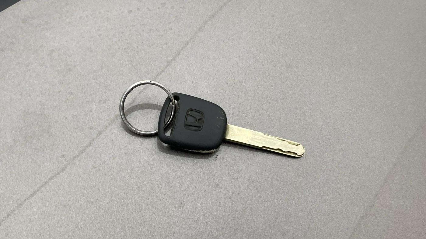 2015 Honda Brio S MT, Petrol, Manual, 65,543 km, Key Close Up