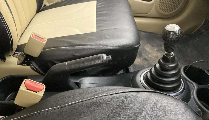 2015 Honda Brio S MT, Petrol, Manual, 65,543 km, Gear Lever
