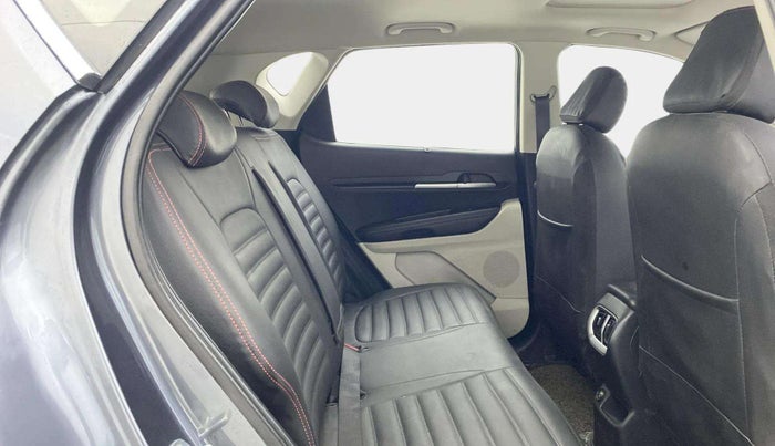 2021 KIA SONET HTX 1.0 IMT, Petrol, Manual, 20,744 km, Right Side Rear Door Cabin