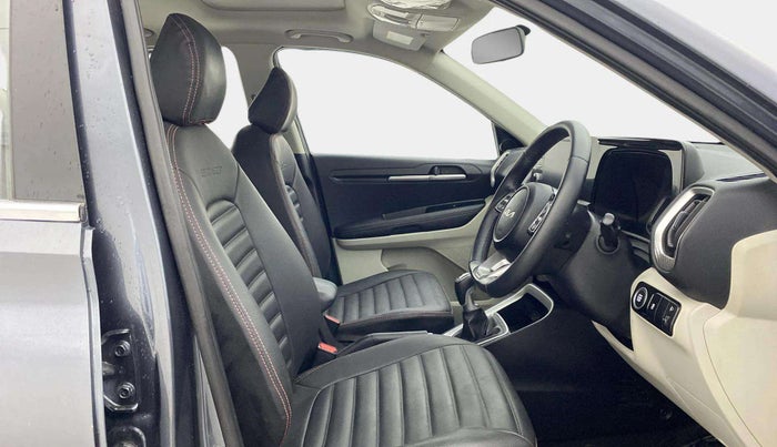 2021 KIA SONET HTX 1.0 IMT, Petrol, Manual, 20,744 km, Right Side Front Door Cabin