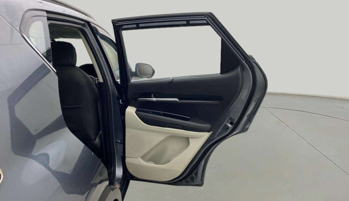2021 KIA SONET HTX 1.0 IMT, Petrol, Manual, 20,744 km, RHS Rear Door