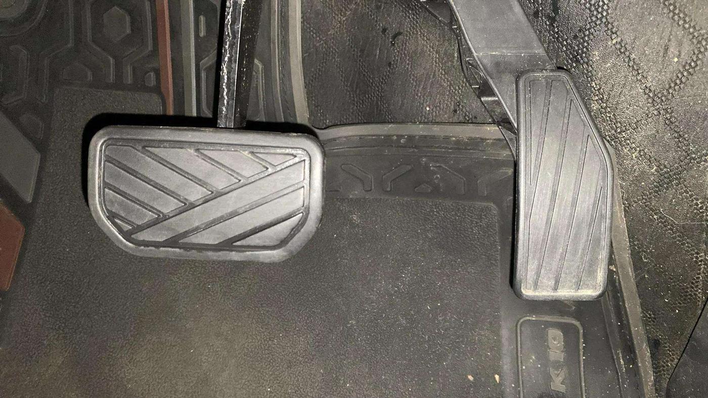 2024 Maruti Alto K10 VXI PLUS AMT, Petrol, Automatic, 13,579 km, Pedals