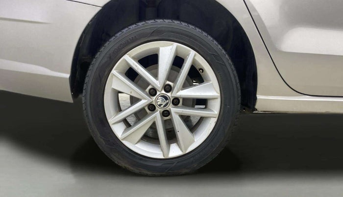 2017 Skoda Rapid STYLE 1.5 TDI AT, Diesel, Automatic, 80,128 km, Right Rear Wheel