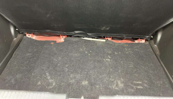 2018 Maruti Swift VXI AMT, Petrol, Automatic, 20,169 km, Boot Inside