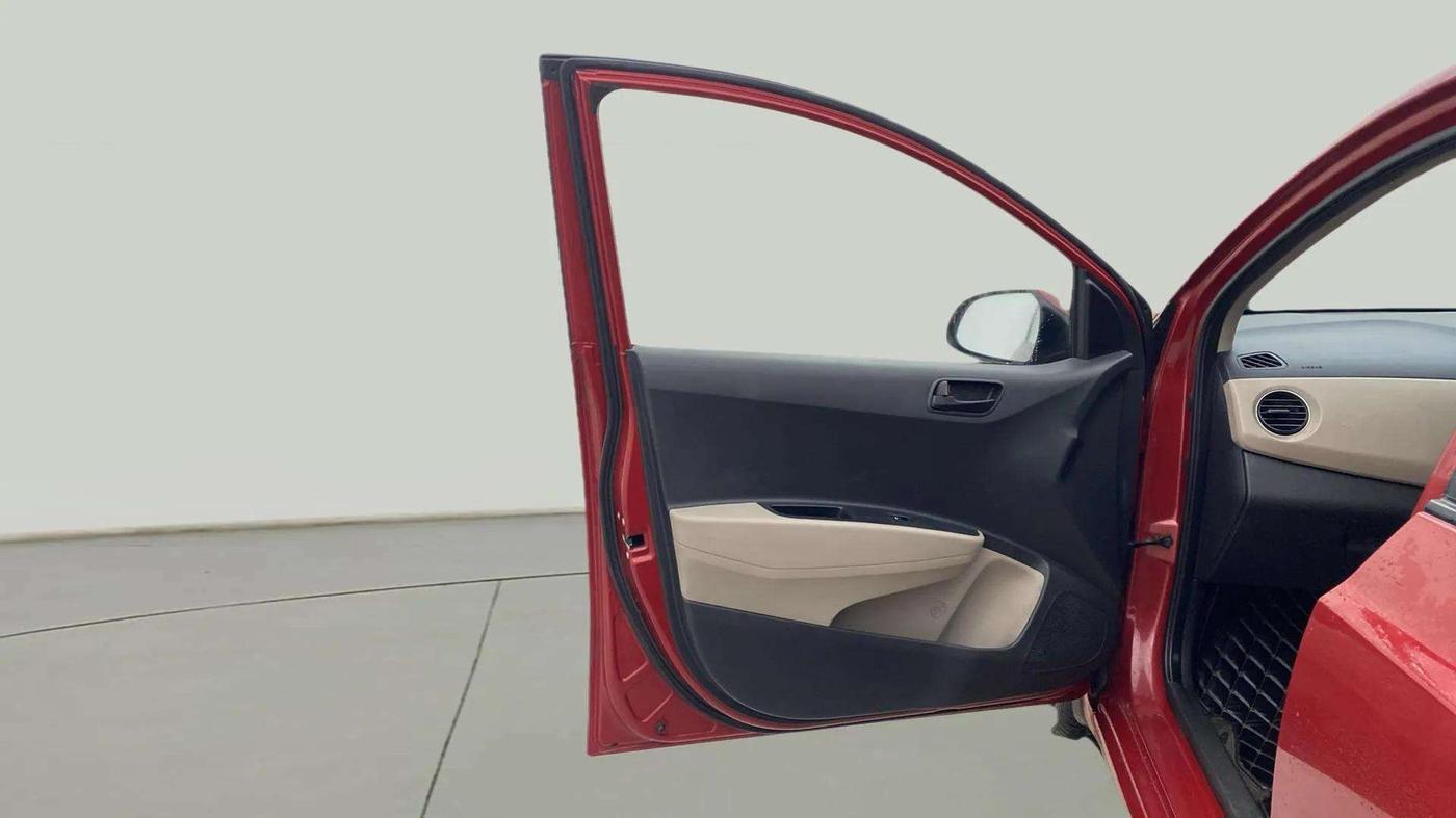 2018 Hyundai Xcent S 1.2, Petrol, Manual, 33,629 km, LHS Front Door
