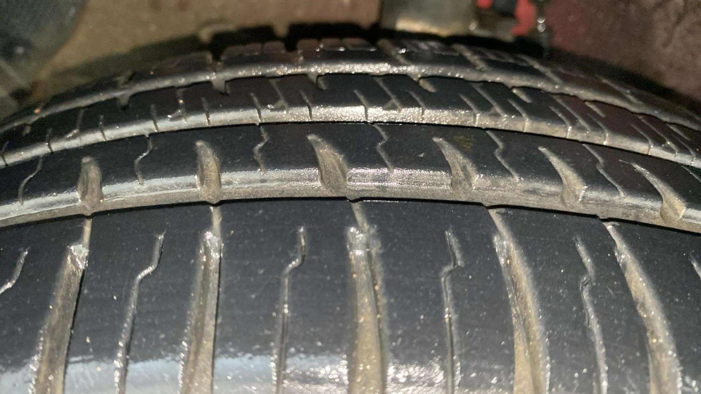 2018 Hyundai Xcent S 1.2, Petrol, Manual, 33,629 km, Left Front Tyre Tread