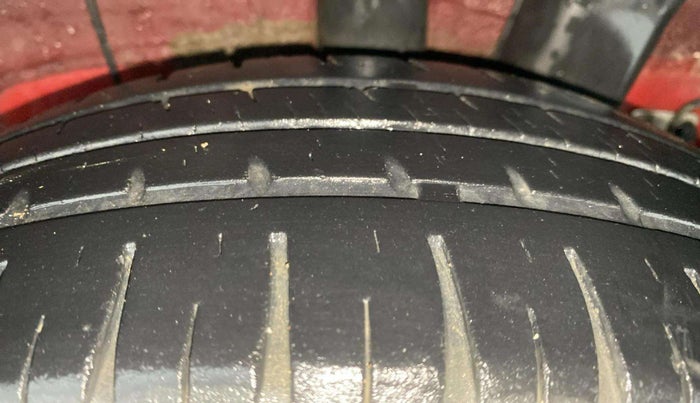 2018 Hyundai Xcent S 1.2, Petrol, Manual, 33,629 km, Left Rear Tyre Tread