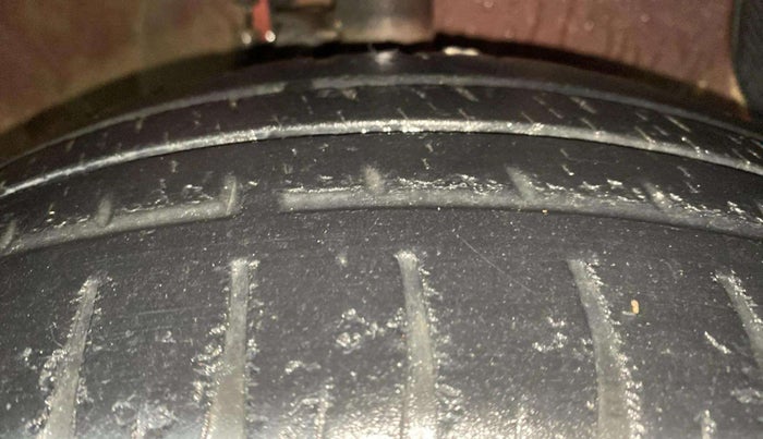 2018 Hyundai Xcent S 1.2, Petrol, Manual, 33,629 km, Right Front Tyre Tread