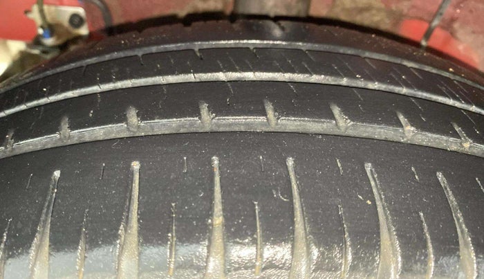 2018 Hyundai Xcent S 1.2, Petrol, Manual, 33,629 km, Right Rear Tyre Tread