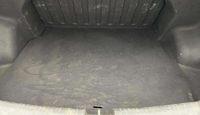 2018 Hyundai Xcent S 1.2, Petrol, Manual, 33,629 km, Boot Inside