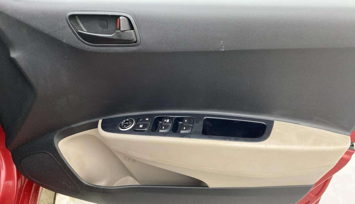 2018 Hyundai Xcent S 1.2, Petrol, Manual, 33,629 km, Driver Side Door Panels Control