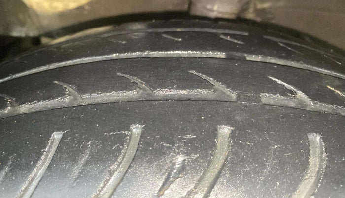 2012 Chevrolet Spark LT 1.0, Petrol, Manual, 36,283 km, Left Front Tyre Tread