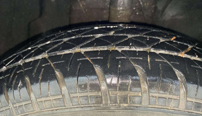 2021 Tata ALTROZ XE PETROL, Petrol, Manual, 86,597 km, Right Front Tyre Tread