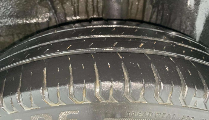 2021 Tata ALTROZ XE PETROL, Petrol, Manual, 86,597 km, Left Rear Tyre Tread