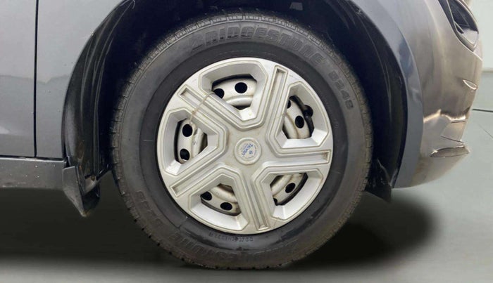 2021 Tata ALTROZ XE PETROL, Petrol, Manual, 86,597 km, Right Front Wheel