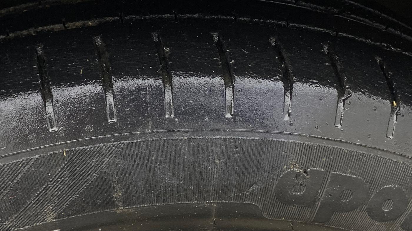 2018 Maruti Baleno ALPHA CVT PETROL 1.2, Petrol, Automatic, 32,831 km, Left Front Tyre Tread