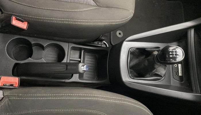 2015 Ford New Figo TITANIUM 1.2 PETROL MT, Petrol, Manual, 49,829 km, Gear Lever