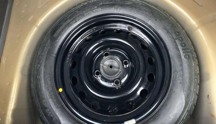 2015 Ford New Figo TITANIUM 1.2 PETROL MT, Petrol, Manual, 49,829 km, Spare Tyre