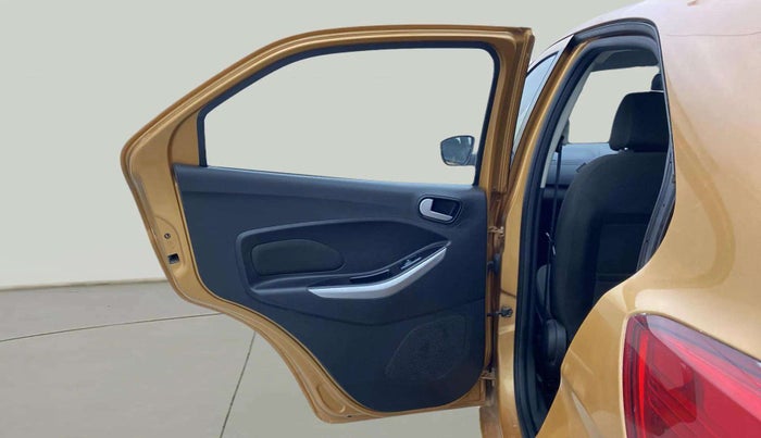 2015 Ford New Figo TITANIUM 1.2 PETROL MT, Petrol, Manual, 49,829 km, LHS Rear Door