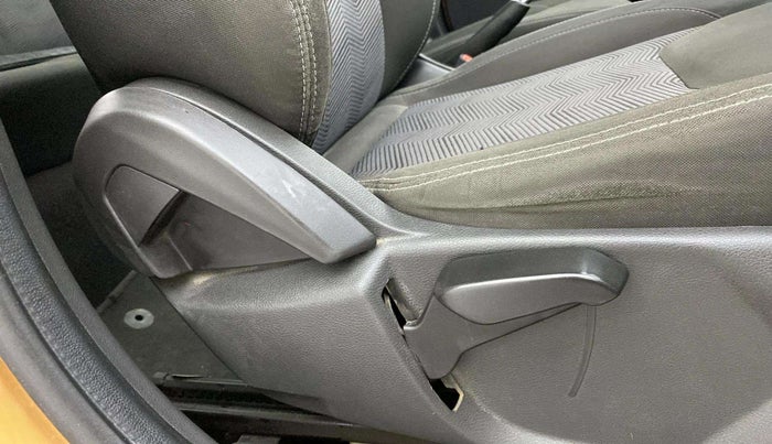 2015 Ford New Figo TITANIUM 1.2 PETROL MT, Petrol, Manual, 49,829 km, Driver Side Adjustment Panel