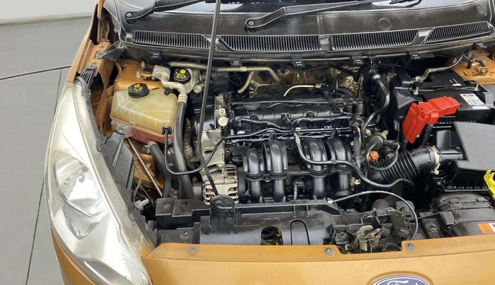 2015 Ford New Figo TITANIUM 1.2 PETROL MT, Petrol, Manual, 49,829 km, Engine View - Right