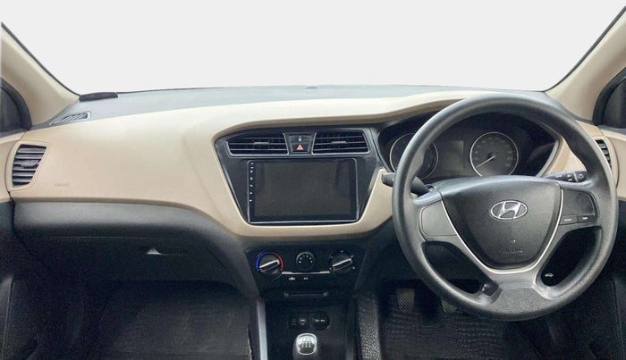 2017 Hyundai Elite i20 MAGNA 1.2, Petrol, Manual, 74,403 km, Dashboard