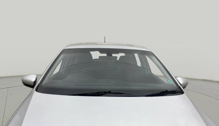 2018 Volkswagen Polo HIGHLINE 1.0L, Petrol, Manual, 79,947 km, Front Windshield