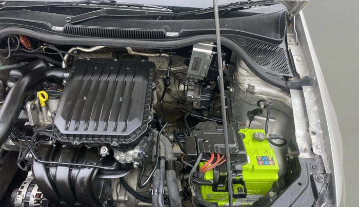 2018 Volkswagen Polo HIGHLINE 1.0L, Petrol, Manual, 79,947 km, Engine View - Left