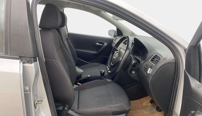 2018 Volkswagen Polo HIGHLINE 1.0L, Petrol, Manual, 79,947 km, Right Side Front Door Cabin