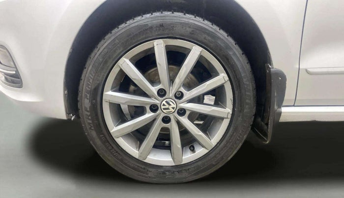 2018 Volkswagen Polo HIGHLINE 1.0L, Petrol, Manual, 79,947 km, Left Front Wheel