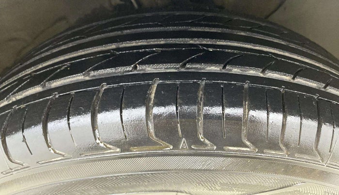 2018 Hyundai Elite i20 SPORTZ 1.2, Petrol, Manual, 95,299 km, Right Front Tyre Tread