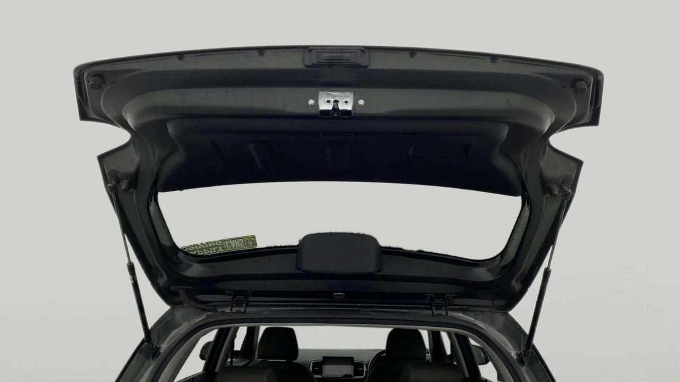 2021 Hyundai VENUE S+ 1.2, Petrol, Manual, 39,964 km, Boot Door Open