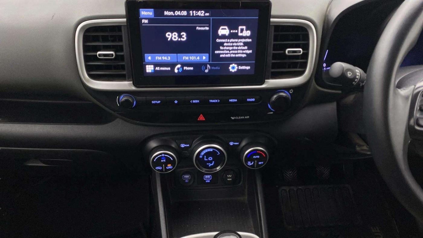 2021 Hyundai VENUE S+ 1.2, Petrol, Manual, 39,964 km, Air Conditioner